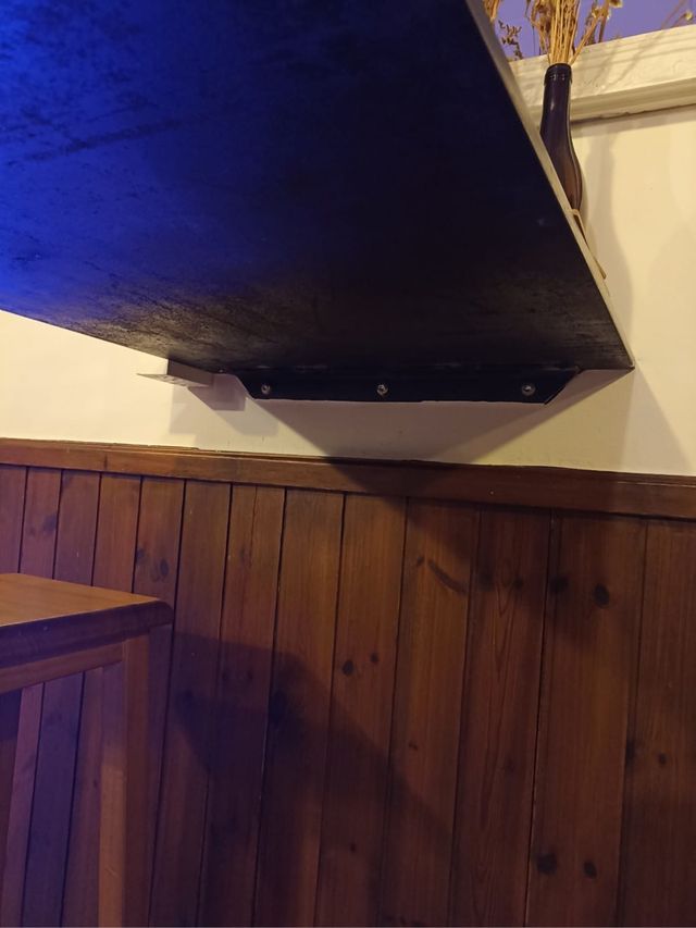 Taverna-Barra bar (escolto oferta)