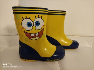 Botas agua Bob Esponja numero 25 de segunda mano por 6 EUR en Barcelona en  WALLAPOP
