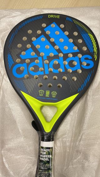 Pala padel Adidas drive 2022 de segunda mano por 70 EUR en Flix en WALLAPOP
