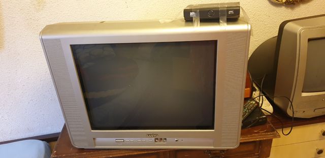 tv sanyo 20€ e con el tdt 25€