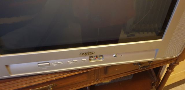 tv sanyo 20€ e con el tdt 25€