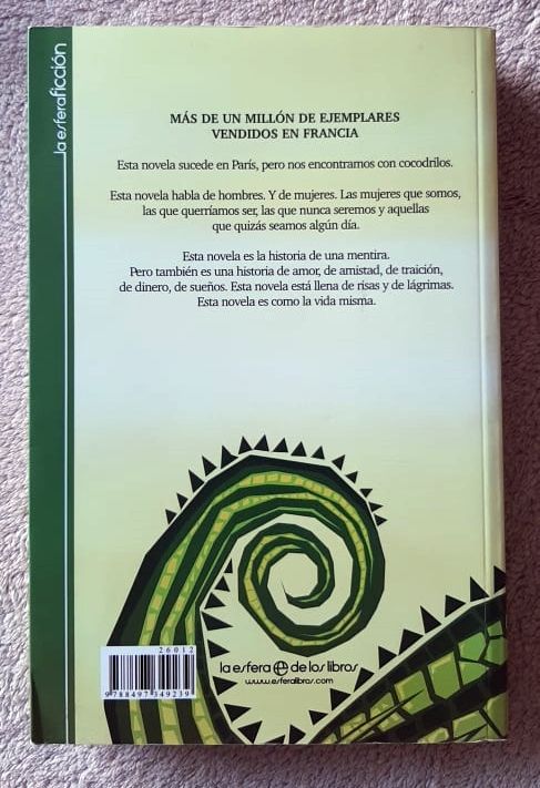 Los ojos amarillos de los cocodrilos 
