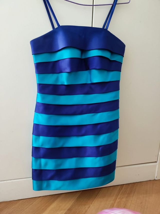 Vestido fiesta con chaqueta talla 36.