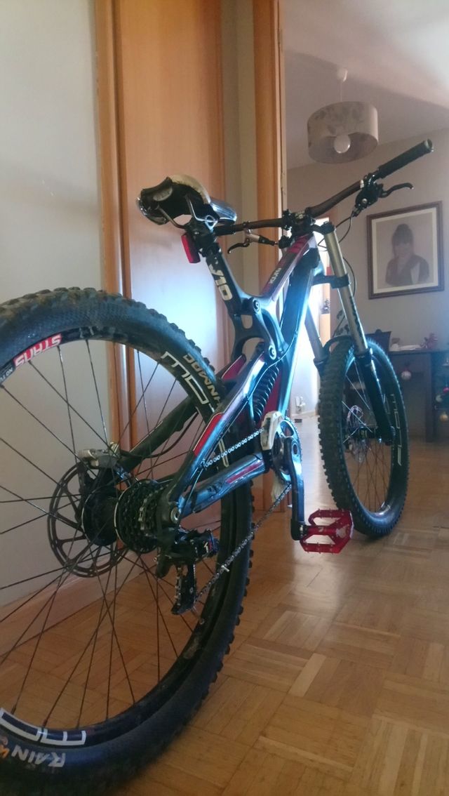 ¡¡URGE!!  Santa Cruz V10 CC