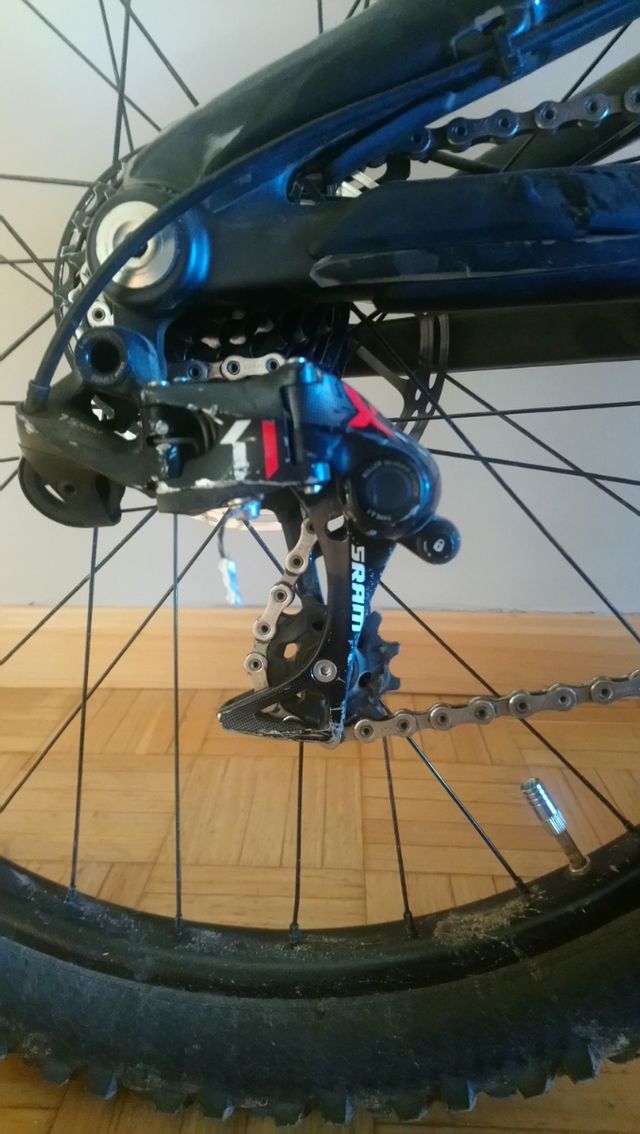 ¡¡URGE!!  Santa Cruz V10 CC