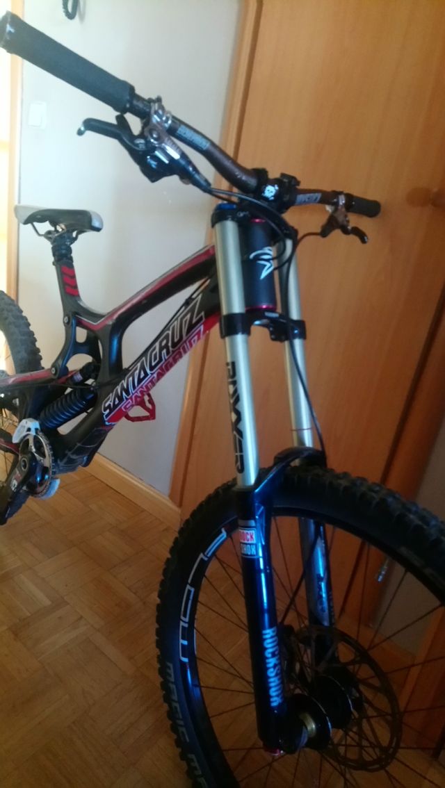 ¡¡URGE!!  Santa Cruz V10 CC