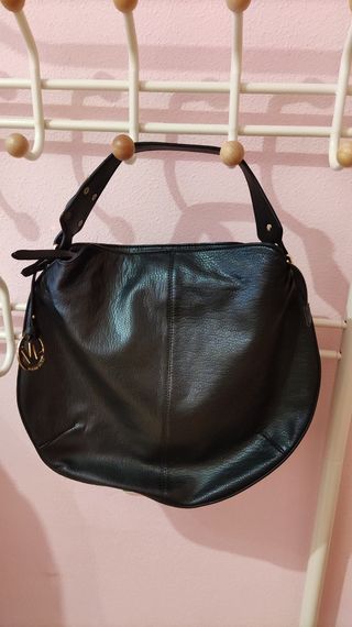 Bolso Volum Nuevo de segunda mano por 16 EUR en Tarancón en WALLAPOP