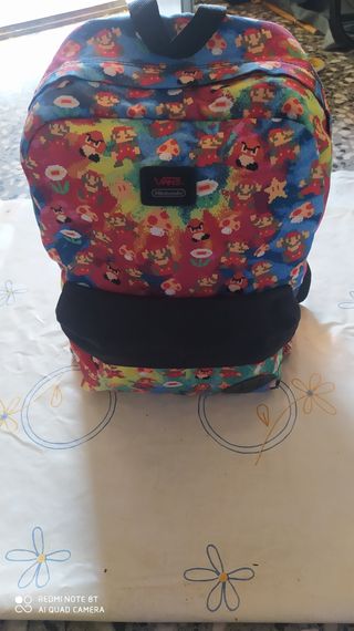 Mochila vans mario bros de segunda mano por 25 EUR en Los Cuarteros en  WALLAPOP
