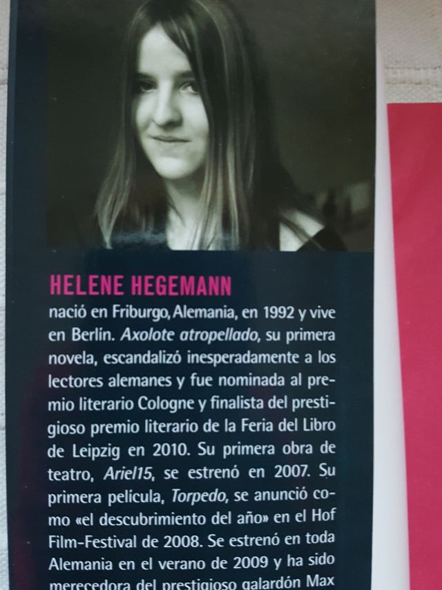 AXOLOTE ATROPELLADO de HELENE HEGEMANN