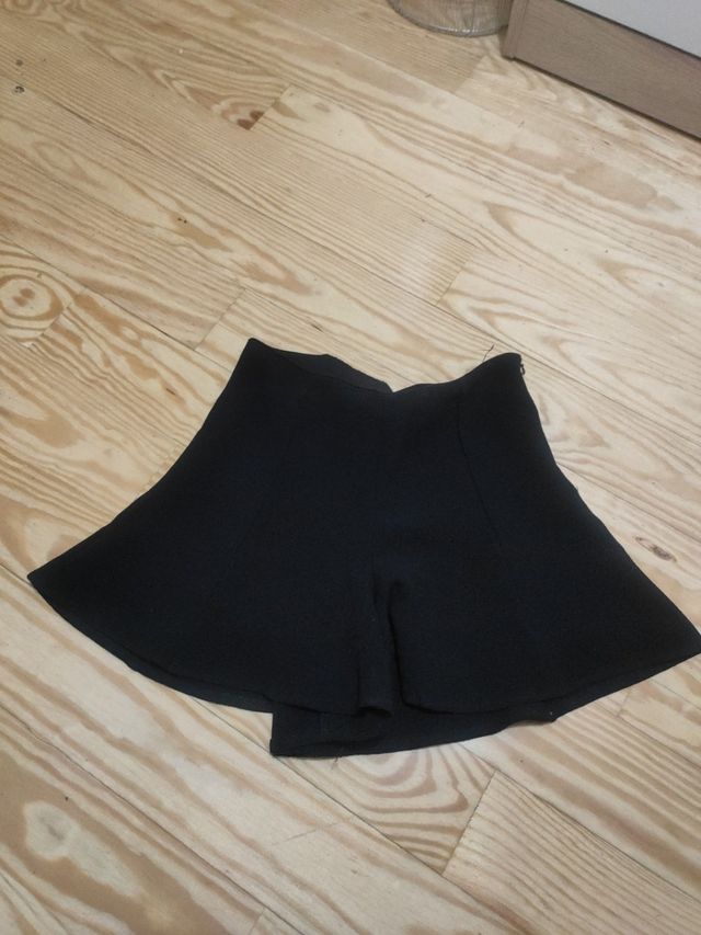 falda pantalon negro