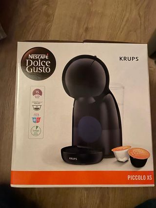 Oferton cafetera dolce gusto NUEVA de segunda mano por 38 EUR en Pozoblanco  en WALLAPOP