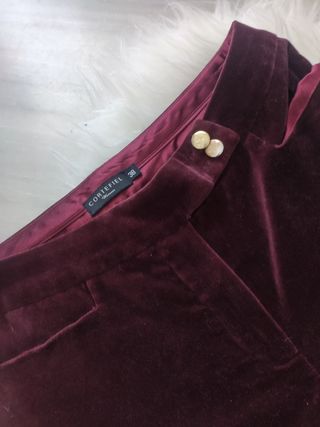 Pantalón de terciopelo de Cortefiel de segunda mano por 6 EUR en Linares en  WALLAPOP