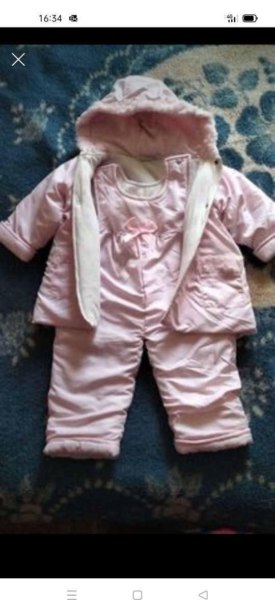 peto rosa con abrigo