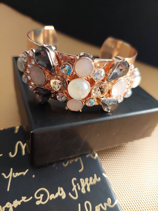 OFERTA! Bella Pulsera ancha con pedrería