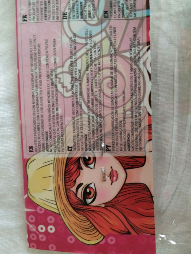 2 muñecas con noria