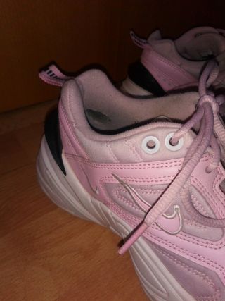 Nike m2k tekno rosas de segunda mano por 10 EUR en Sant Adrià de Besòs en  WALLAPOP