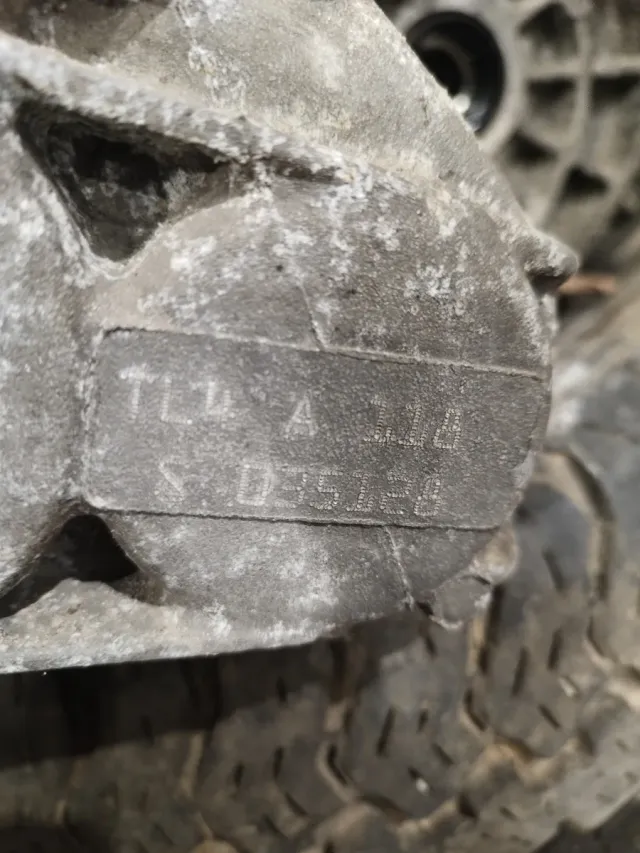 Caja cambios Nissan NV200