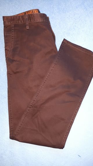Vendo pantalón hombre talla 36x34. de segunda mano por 25 EUR en Utrera en  WALLAPOP