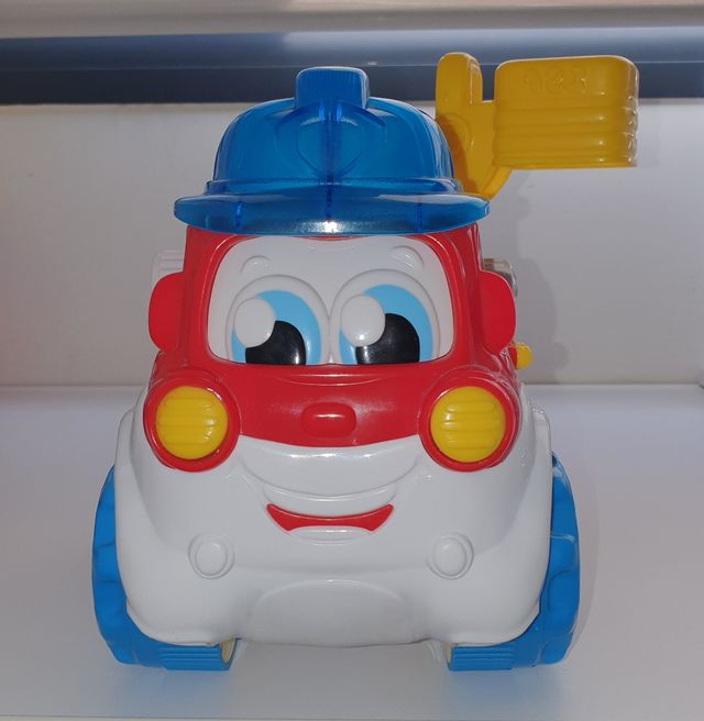 Camión de bomberos Gilberto Clementini