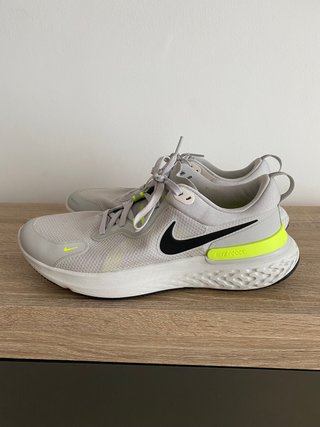Zapatillas Nike Pegasus talla 44.5 de segunda mano por 60 EUR en Maó en  WALLAPOP