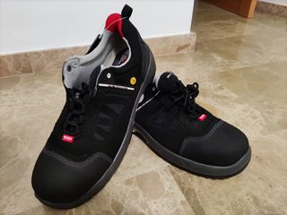 Zapatos de seguridad Jalas de segunda mano por 43 EUR en Massanassa en  WALLAPOP