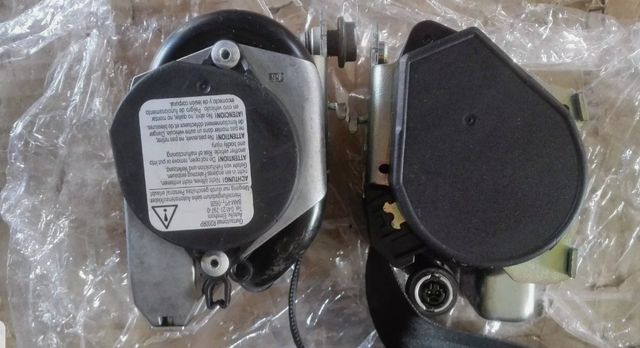 VW Golf 6 cinturones delanteros 2011