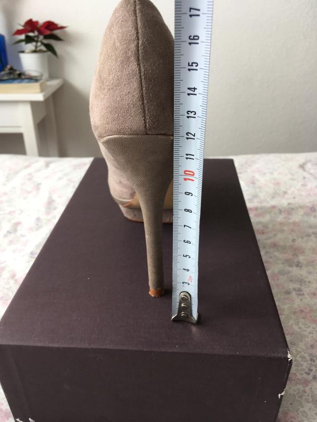 Tacón de aguja núm 36