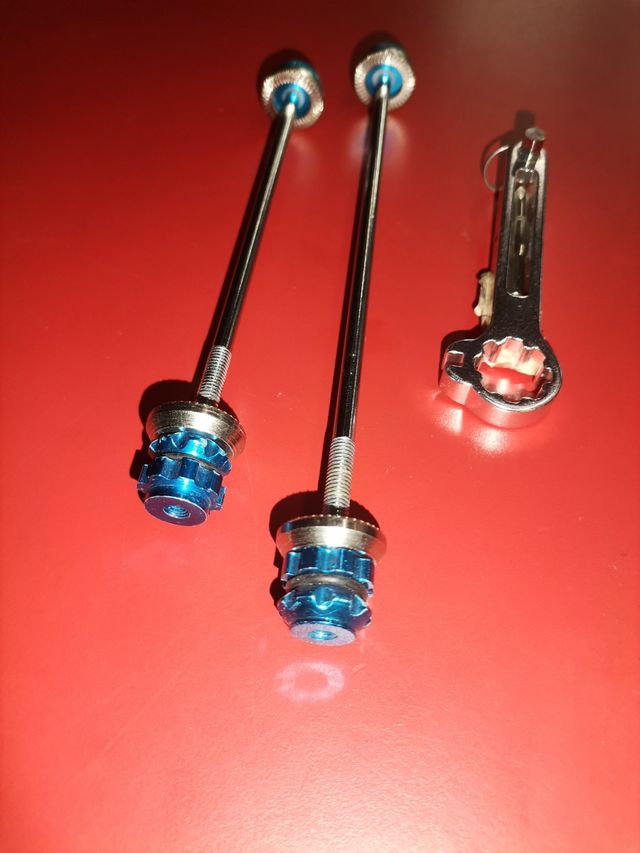 Cierres de rueda, muy ligeros