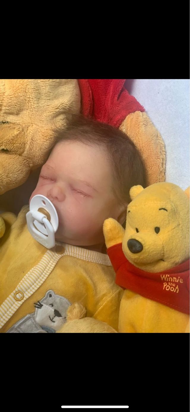 Reborn silicona 44 cm sistema pipí