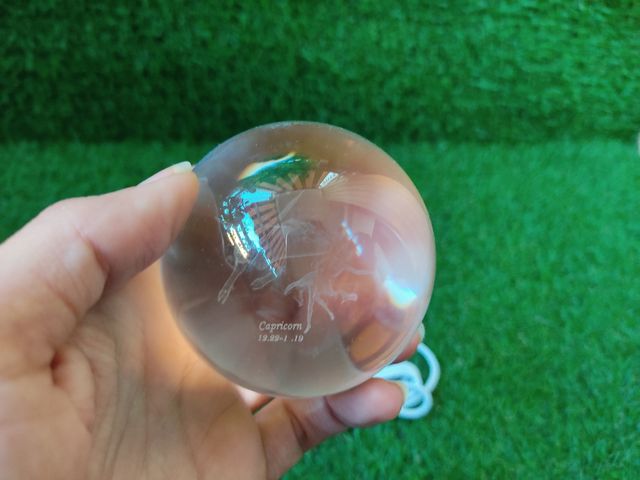 Caja musical con bola de cristal capricornio NUEVA