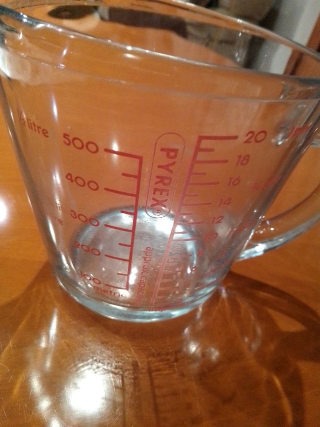 jarra medidor de líquidos de pyrex