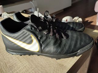 nike tiempo multitaco