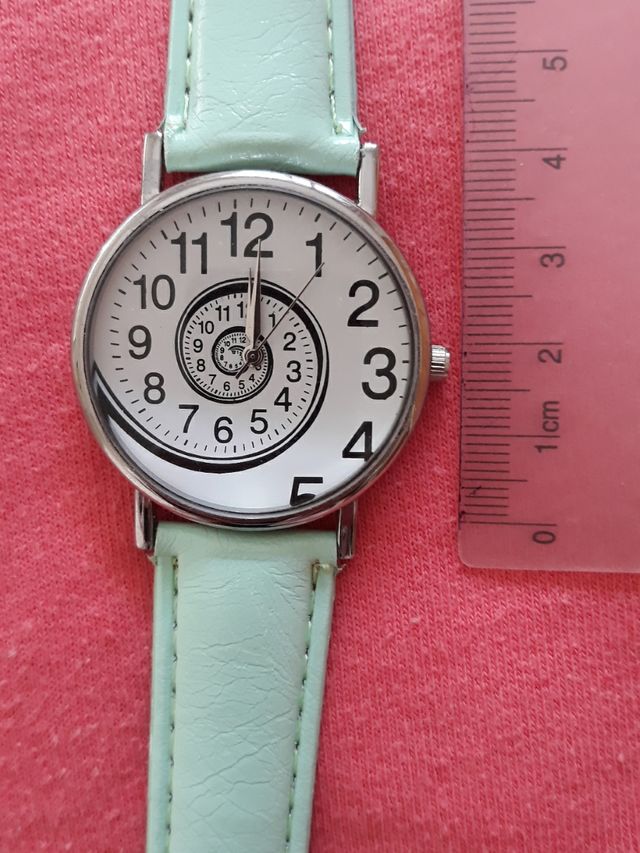 Reloj verde