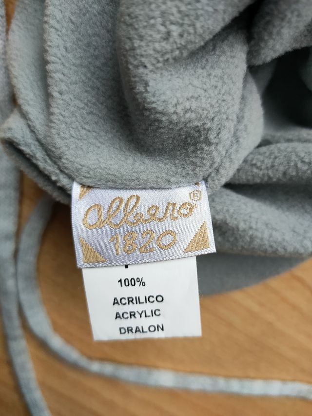 Gorro pequeño de bebé