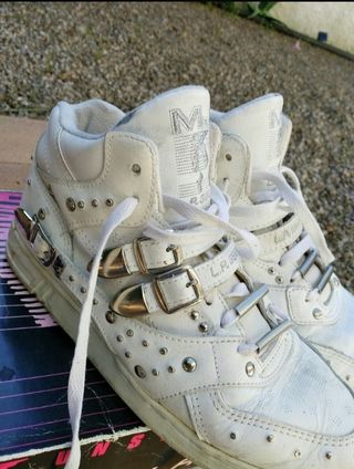 Zapatillas Michael Jackson de segunda mano por 120 EUR en Vitoria-Gasteiz  en WALLAPOP