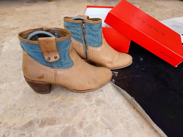 Botín piel color cuero y vaquero