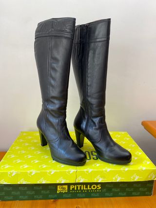 BOTAS ALTAS de segunda mano por 45 EUR en Albacete en WALLAPOP