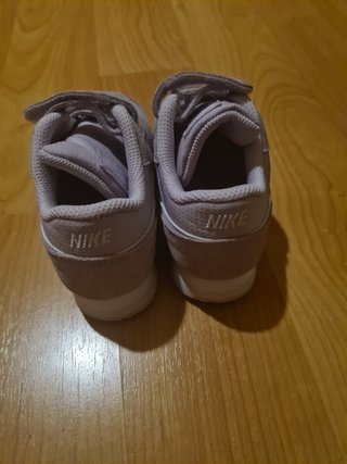 Zapatillas Nike talla 26 de segunda mano por 15 EUR en Calzada de  Valdunciel en WALLAPOP