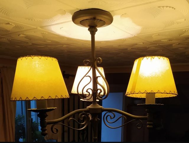 Lámpara de forja de 3 brazos