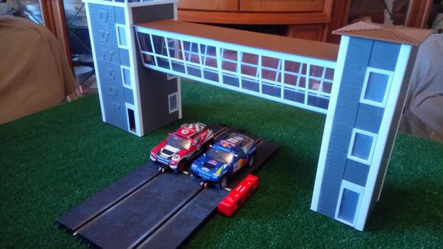 TORRE PASARELA DUNLOP, Scalextric Ninco Carrera