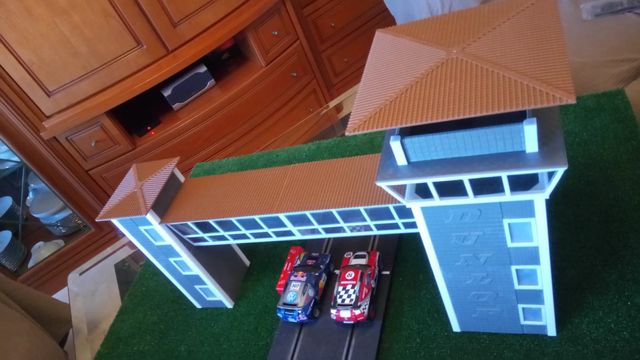 TORRE PASARELA DUNLOP, Scalextric Ninco Carrera