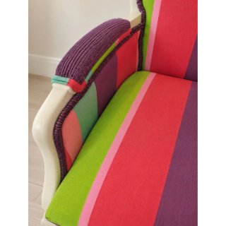 Sofá vintage restaurado multicolor