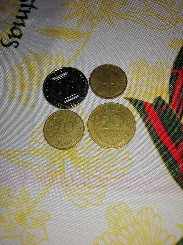 4 monedas Francia 