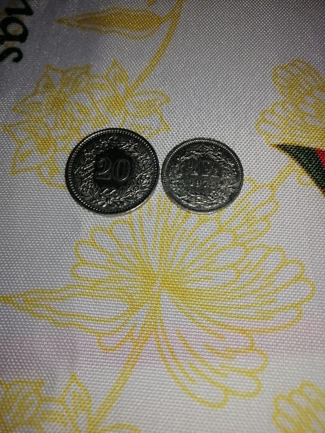 2 monedas Suiza