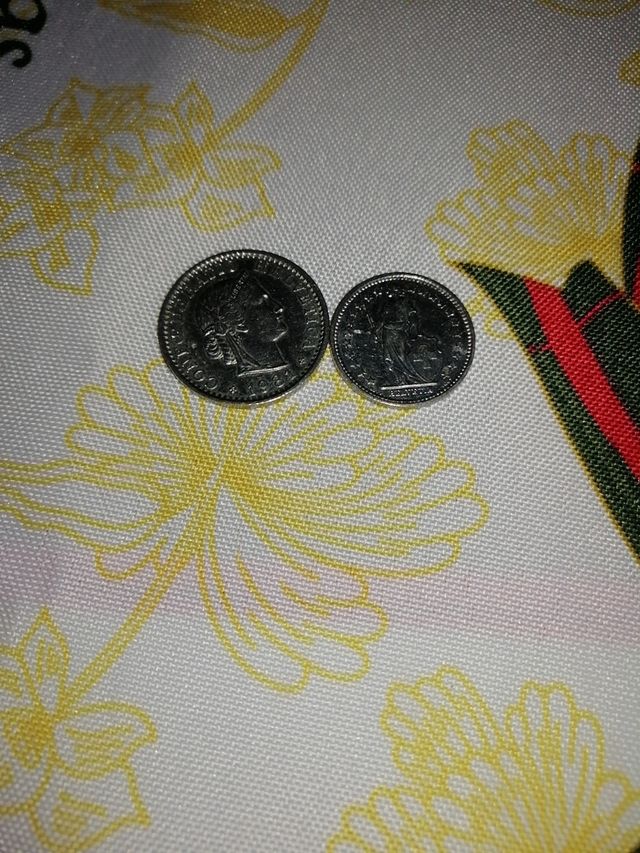 2 monedas Suiza
