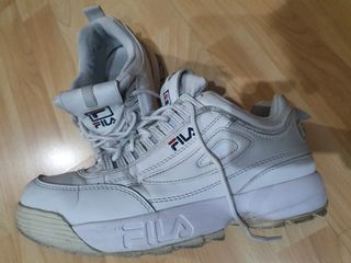 Fila disruptor 2 (talla 40) de segunda mano por 20 EUR en Lleida en WALLAPOP