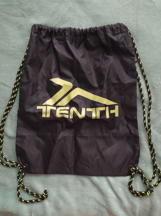 Mochila tenth de segunda mano por 3 EUR en Pola de Lena en WALLAPOP