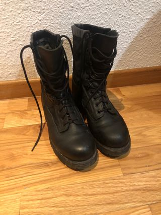 Botas militares goretex de segunda mano por 40 EUR en Valencia en WALLAPOP