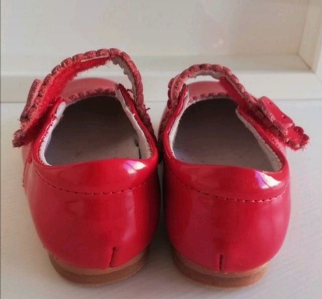 Zapatos rojo charol Talla 20