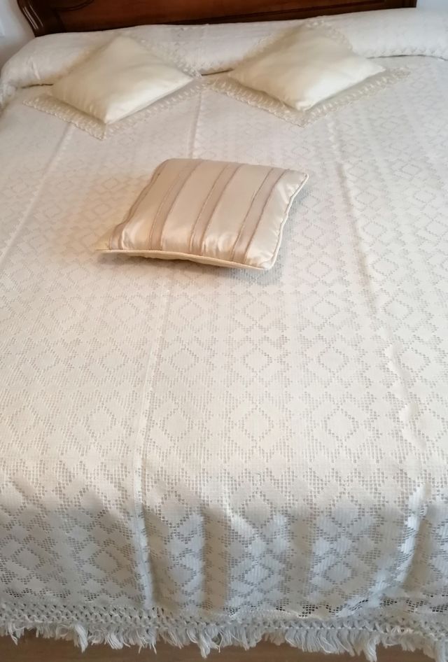 Colcha calada vintage, a estrenar